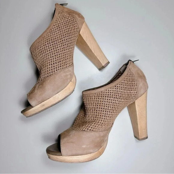 Banana Republic Leather Peep Toe Woven Wooden Heel  Brow Booties - Picture 9 of 13